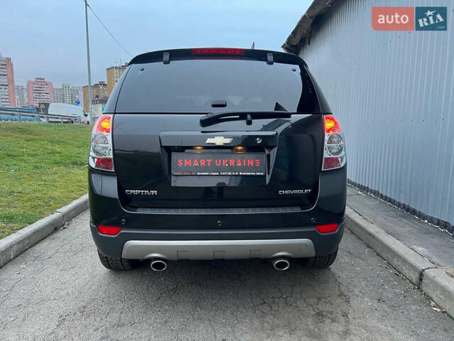 Черный Шевроле Каптива, объемом двигателя 2.2 л и пробегом 129 тыс. км за 12500 $, фото 79 на Automoto.ua