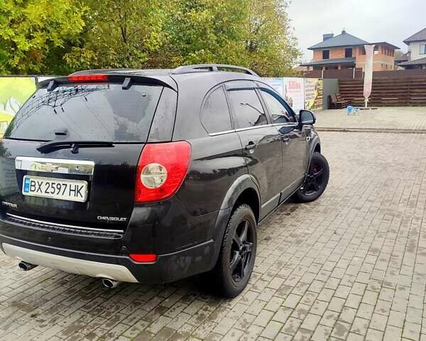 Черный Шевроле Каптива, объемом двигателя 2.2 л и пробегом 217 тыс. км за 10000 $, фото 5 на Automoto.ua