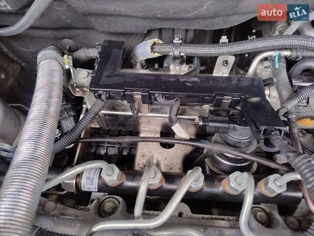 Черный Шевроле Каптива, объемом двигателя 2.23 л и пробегом 138 тыс. км за 12500 $, фото 40 на Automoto.ua