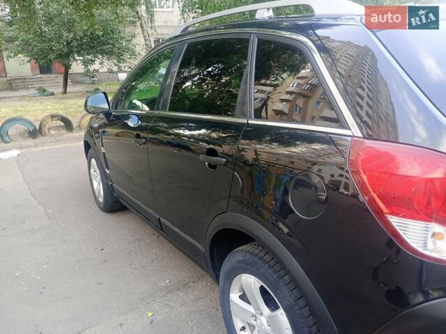 Чорний Шевроле Каптіва, об'ємом двигуна 2.4 л та пробігом 175 тис. км за 8300 $, фото 4 на Automoto.ua