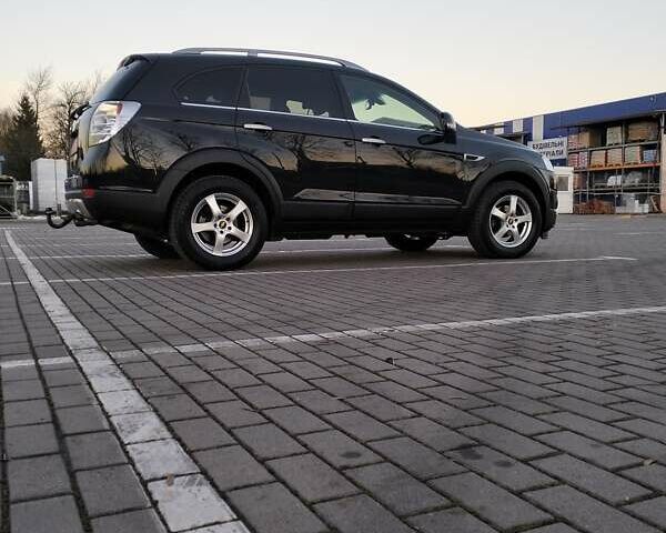 Черный Шевроле Каптива, объемом двигателя 2.2 л и пробегом 166 тыс. км за 11700 $, фото 18 на Automoto.ua