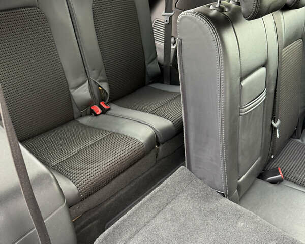 Черный Шевроле Каптива, объемом двигателя 2.2 л и пробегом 172 тыс. км за 10500 $, фото 7 на Automoto.ua