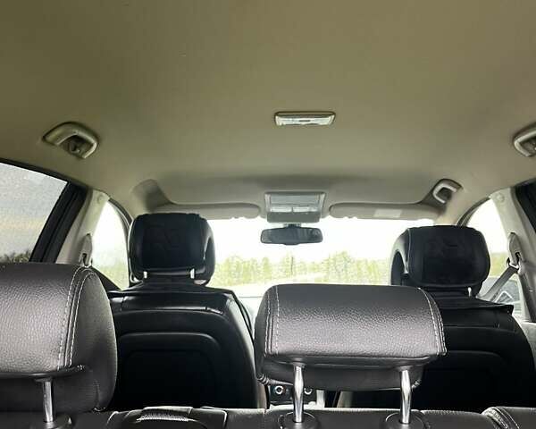 Черный Шевроле Каптива, объемом двигателя 2.23 л и пробегом 138 тыс. км за 12500 $, фото 28 на Automoto.ua