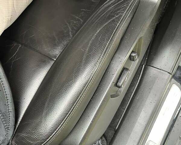 Черный Шевроле Каптива, объемом двигателя 2.23 л и пробегом 138 тыс. км за 12500 $, фото 31 на Automoto.ua