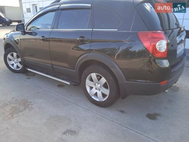 Черный Шевроле Каптива, объемом двигателя 2.23 л и пробегом 245 тыс. км за 11800 $, фото 7 на Automoto.ua