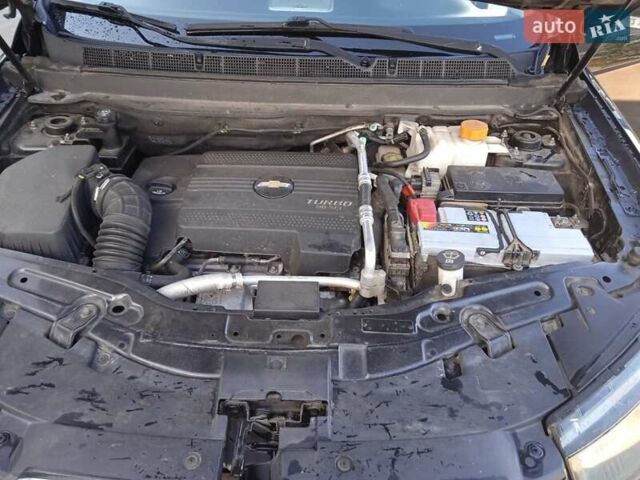 Черный Шевроле Каптива, объемом двигателя 2.23 л и пробегом 245 тыс. км за 11800 $, фото 19 на Automoto.ua