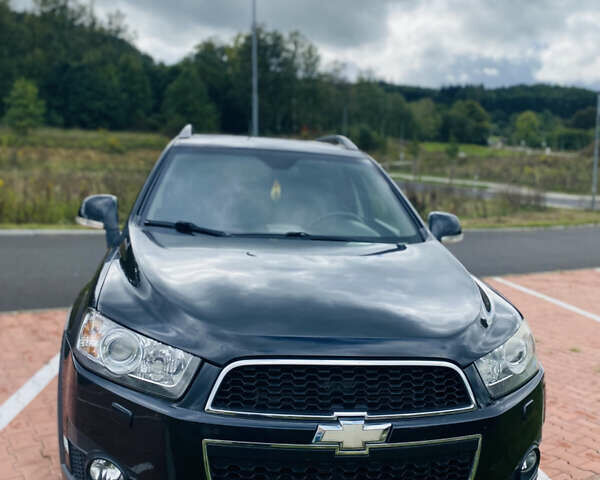 Чорний Шевроле Каптіва, об'ємом двигуна 2.23 л та пробігом 236 тис. км за 10500 $, фото 1 на Automoto.ua