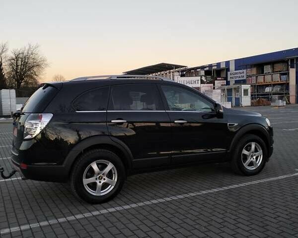 Черный Шевроле Каптива, объемом двигателя 2.2 л и пробегом 166 тыс. км за 11700 $, фото 24 на Automoto.ua