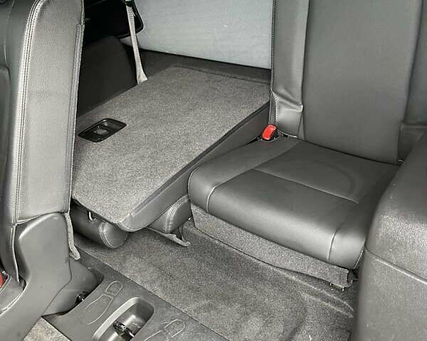 Черный Шевроле Каптива, объемом двигателя 2.23 л и пробегом 138 тыс. км за 12500 $, фото 12 на Automoto.ua