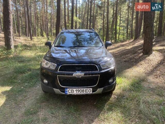 Черный Шевроле Каптива, объемом двигателя 2.23 л и пробегом 280 тыс. км за 10000 $, фото 1 на Automoto.ua