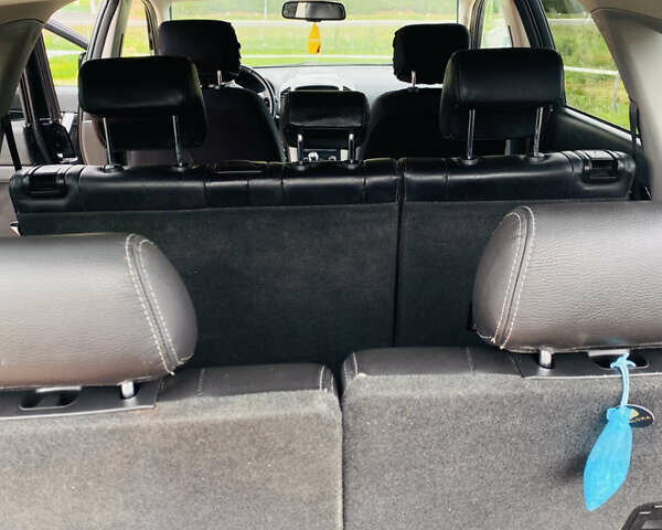 Чорний Шевроле Каптіва, об'ємом двигуна 2.23 л та пробігом 236 тис. км за 10500 $, фото 17 на Automoto.ua