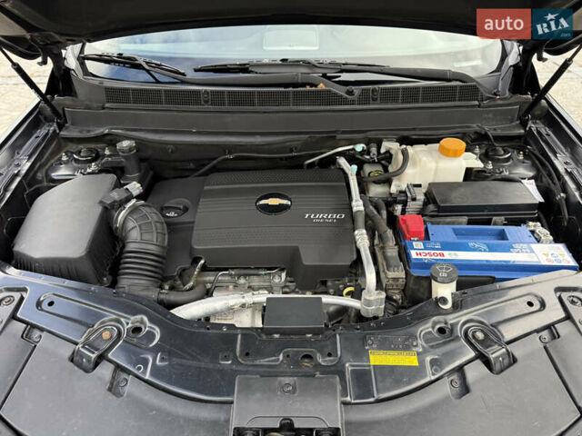 Черный Шевроле Каптива, объемом двигателя 2.2 л и пробегом 172 тыс. км за 10500 $, фото 12 на Automoto.ua