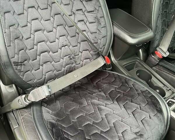 Черный Шевроле Каптива, объемом двигателя 2.23 л и пробегом 138 тыс. км за 12500 $, фото 19 на Automoto.ua