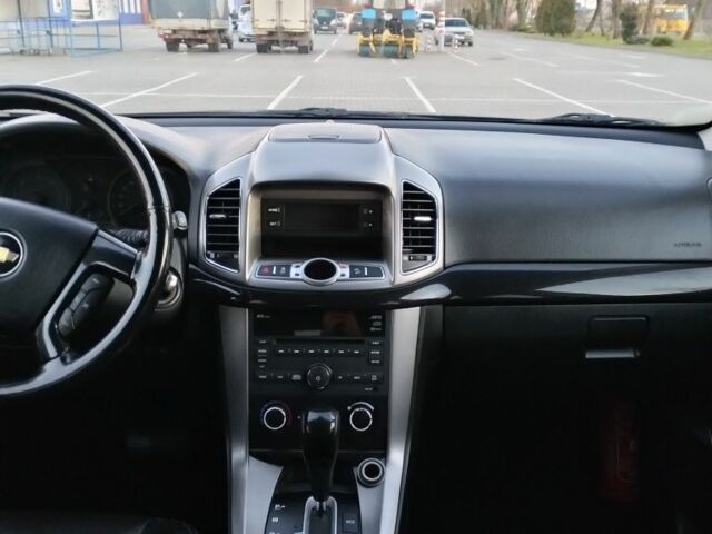 Черный Шевроле Каптива, объемом двигателя 2.2 л и пробегом 166 тыс. км за 11700 $, фото 12 на Automoto.ua