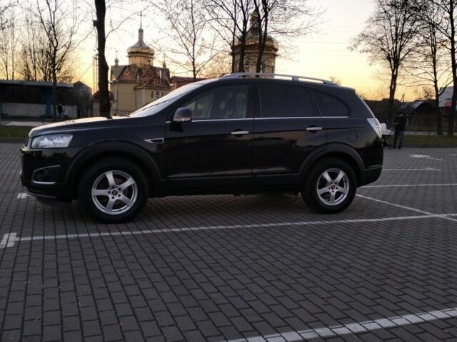 Черный Шевроле Каптива, объемом двигателя 2.2 л и пробегом 166 тыс. км за 11700 $, фото 6 на Automoto.ua