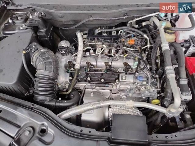 Черный Шевроле Каптива, объемом двигателя 2.23 л и пробегом 138 тыс. км за 12500 $, фото 38 на Automoto.ua