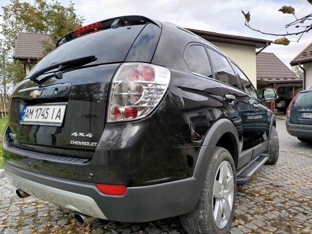 Чорний Шевроле Каптіва, об'ємом двигуна 2.2 л та пробігом 195 тис. км за 10400 $, фото 16 на Automoto.ua