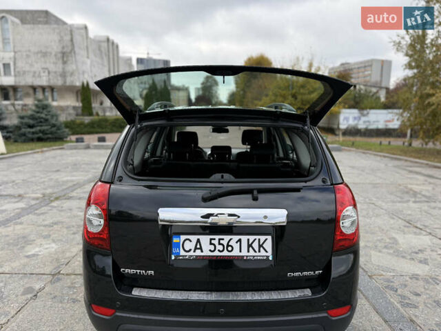 Черный Шевроле Каптива, объемом двигателя 2.2 л и пробегом 172 тыс. км за 10500 $, фото 6 на Automoto.ua