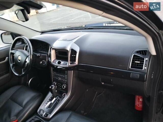 Черный Шевроле Каптива, объемом двигателя 2.2 л и пробегом 166 тыс. км за 11700 $, фото 56 на Automoto.ua