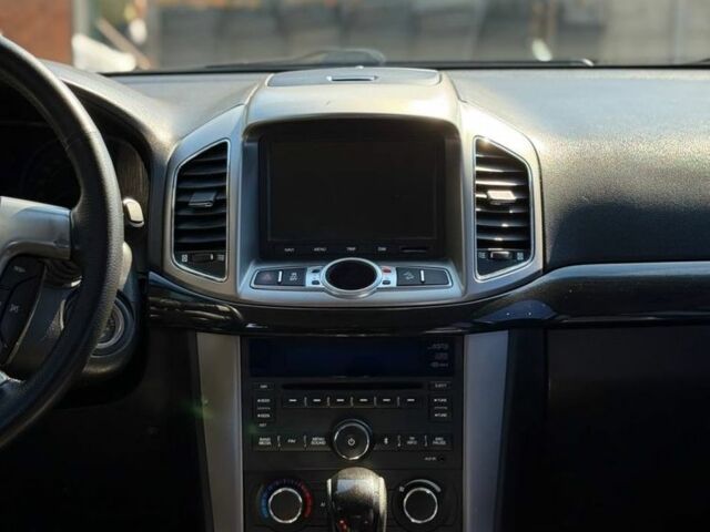 Чорний Шевроле Каптіва, об'ємом двигуна 3 л та пробігом 202 тис. км за 9500 $, фото 5 на Automoto.ua