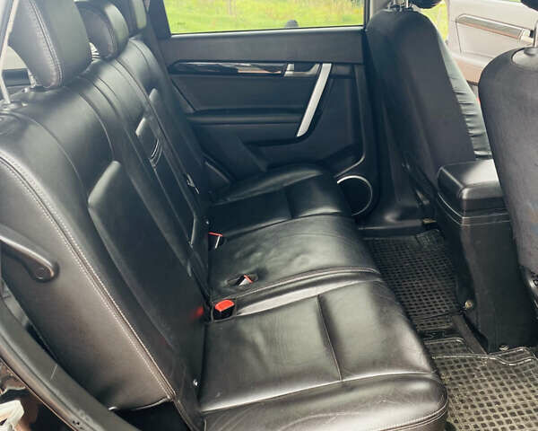 Чорний Шевроле Каптіва, об'ємом двигуна 2.23 л та пробігом 236 тис. км за 10500 $, фото 9 на Automoto.ua