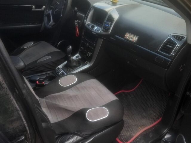 Черный Шевроле Каптива, объемом двигателя 2.2 л и пробегом 270 тыс. км за 9700 $, фото 1 на Automoto.ua