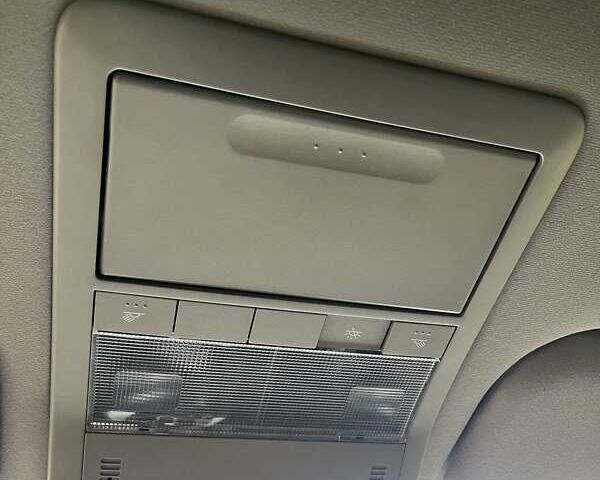 Черный Шевроле Каптива, объемом двигателя 2.23 л и пробегом 138 тыс. км за 12500 $, фото 8 на Automoto.ua