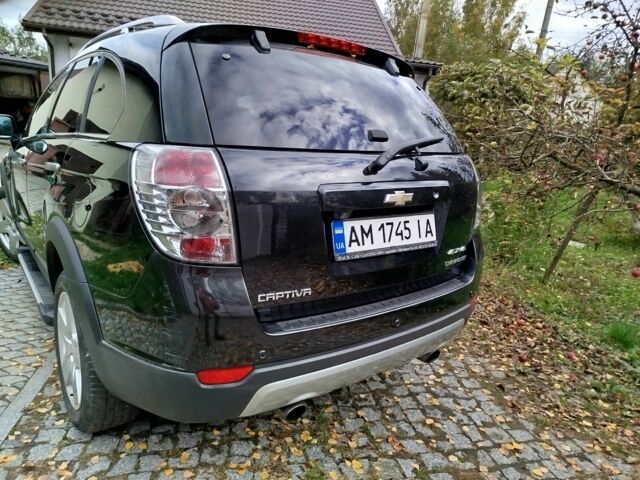 Чорний Шевроле Каптіва, об'ємом двигуна 2.2 л та пробігом 195 тис. км за 10400 $, фото 3 на Automoto.ua
