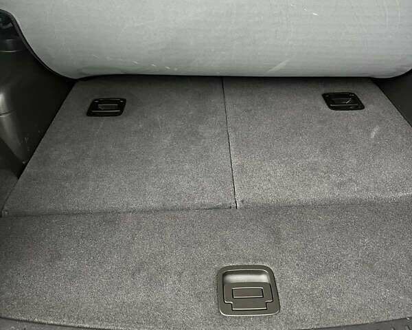 Черный Шевроле Каптива, объемом двигателя 2.23 л и пробегом 138 тыс. км за 12500 $, фото 23 на Automoto.ua