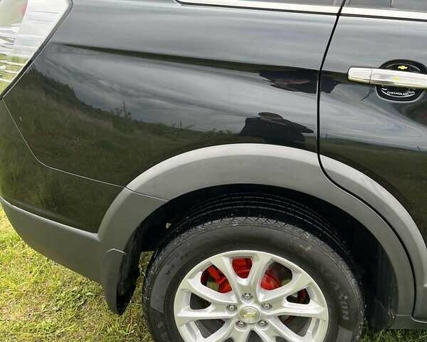 Черный Шевроле Каптива, объемом двигателя 2.23 л и пробегом 138 тыс. км за 12500 $, фото 9 на Automoto.ua