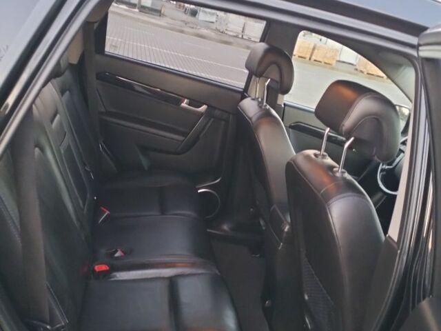 Черный Шевроле Каптива, объемом двигателя 2.2 л и пробегом 166 тыс. км за 11700 $, фото 17 на Automoto.ua