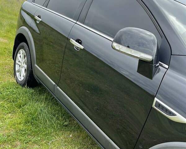 Черный Шевроле Каптива, объемом двигателя 2.23 л и пробегом 138 тыс. км за 12500 $, фото 29 на Automoto.ua