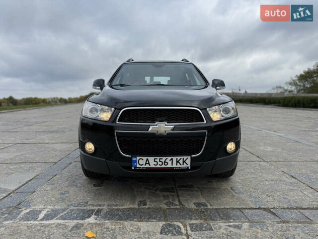 Черный Шевроле Каптива, объемом двигателя 2.2 л и пробегом 172 тыс. км за 10500 $, фото 2 на Automoto.ua