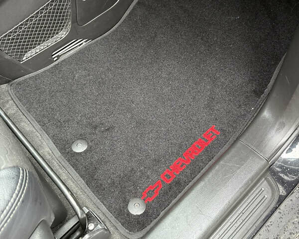 Черный Шевроле Каптива, объемом двигателя 2.23 л и пробегом 133 тыс. км за 13200 $, фото 11 на Automoto.ua