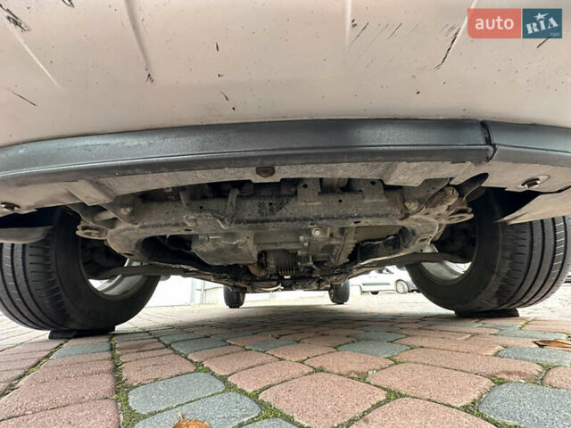 Черный Шевроле Каптива, объемом двигателя 2.38 л и пробегом 210 тыс. км за 11350 $, фото 106 на Automoto.ua