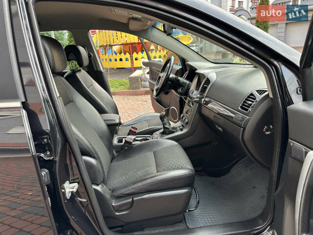 Черный Шевроле Каптива, объемом двигателя 2.38 л и пробегом 210 тыс. км за 11350 $, фото 147 на Automoto.ua