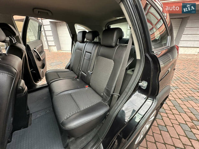 Черный Шевроле Каптива, объемом двигателя 2.38 л и пробегом 210 тыс. км за 11350 $, фото 173 на Automoto.ua
