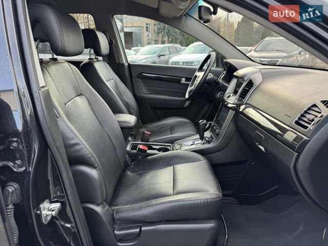 Черный Шевроле Каптива, объемом двигателя 2.23 л и пробегом 200 тыс. км за 11999 $, фото 22 на Automoto.ua