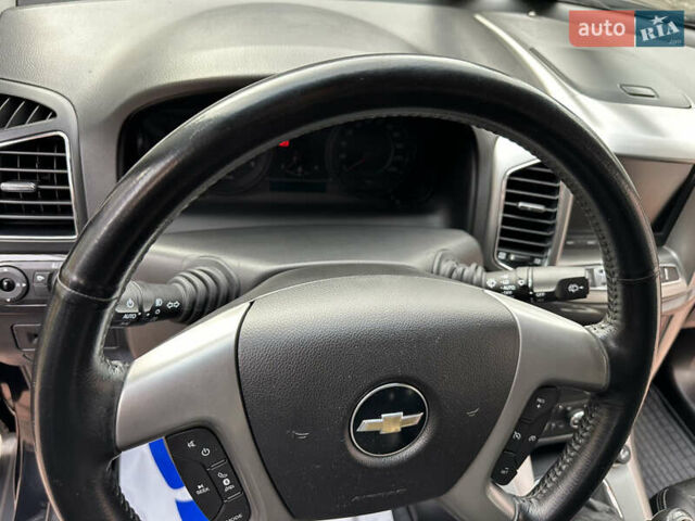 Черный Шевроле Каптива, объемом двигателя 2.38 л и пробегом 210 тыс. км за 11350 $, фото 125 на Automoto.ua
