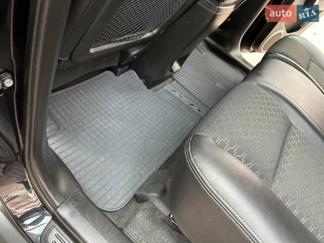 Черный Шевроле Каптива, объемом двигателя 2.38 л и пробегом 210 тыс. км за 11350 $, фото 167 на Automoto.ua