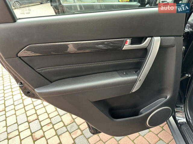 Черный Шевроле Каптива, объемом двигателя 2.38 л и пробегом 210 тыс. км за 11350 $, фото 169 на Automoto.ua