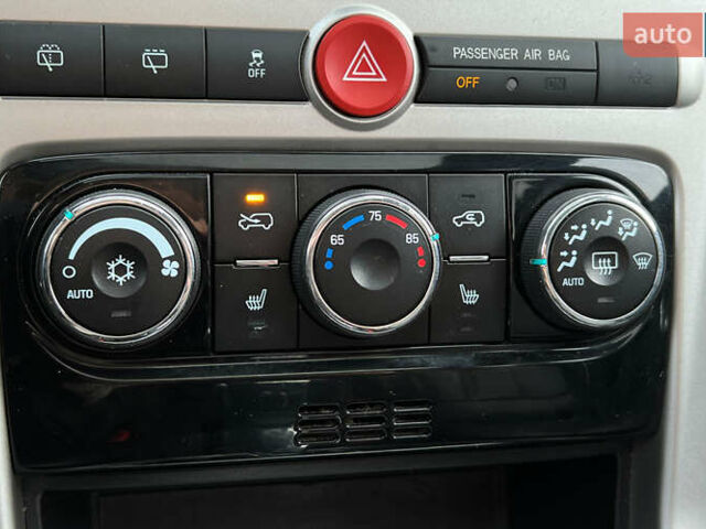 Чорний Шевроле Каптіва, об'ємом двигуна 2.38 л та пробігом 168 тис. км за 9200 $, фото 15 на Automoto.ua