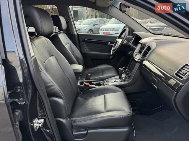 Черный Шевроле Каптива, объемом двигателя 2.23 л и пробегом 200 тыс. км за 11999 $, фото 24 на Automoto.ua
