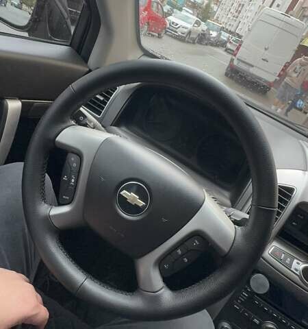 Черный Шевроле Каптива, объемом двигателя 2.23 л и пробегом 133 тыс. км за 13200 $, фото 1 на Automoto.ua