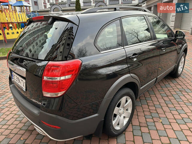 Черный Шевроле Каптива, объемом двигателя 2.38 л и пробегом 210 тыс. км за 11350 $, фото 91 на Automoto.ua