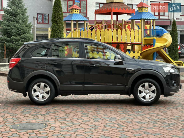 Черный Шевроле Каптива, объемом двигателя 2.38 л и пробегом 210 тыс. км за 11350 $, фото 7 на Automoto.ua