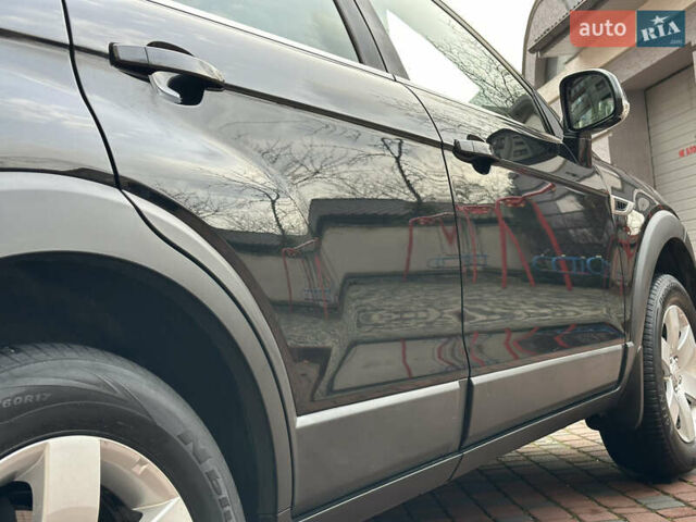 Черный Шевроле Каптива, объемом двигателя 2.38 л и пробегом 210 тыс. км за 11350 $, фото 51 на Automoto.ua