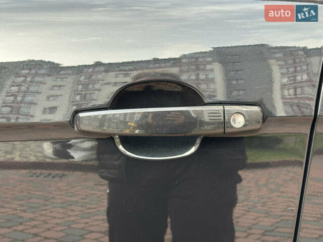 Черный Шевроле Каптива, объемом двигателя 2.38 л и пробегом 210 тыс. км за 11350 $, фото 71 на Automoto.ua