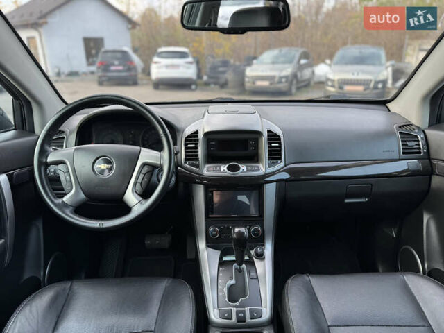 Черный Шевроле Каптива, объемом двигателя 2.23 л и пробегом 200 тыс. км за 11999 $, фото 25 на Automoto.ua