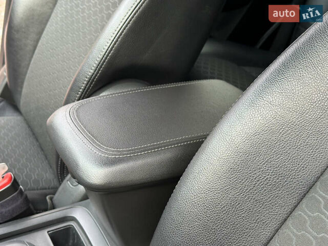 Черный Шевроле Каптива, объемом двигателя 2.38 л и пробегом 210 тыс. км за 11350 $, фото 112 на Automoto.ua